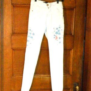 ~~~ TOKYO  TALKIES ~~~ Jeans with Embroidered Sides